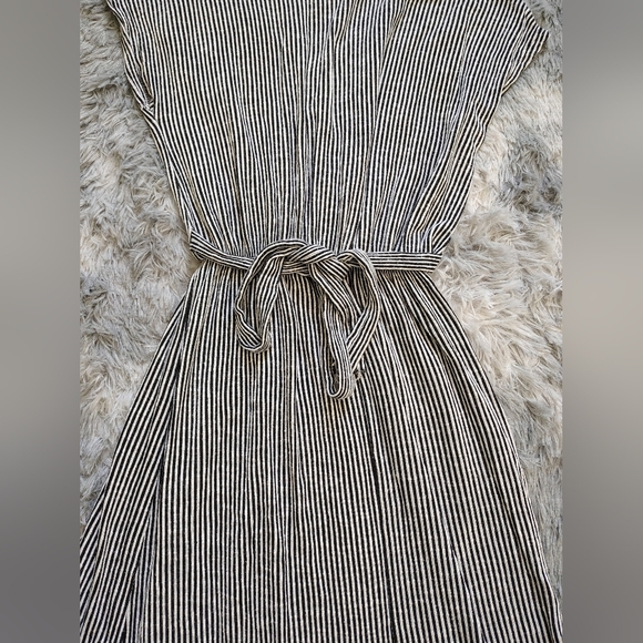 Caution to the Wind Women's Medium Black Ribbed Wrap Maxi Dress - Picture 5 of 16